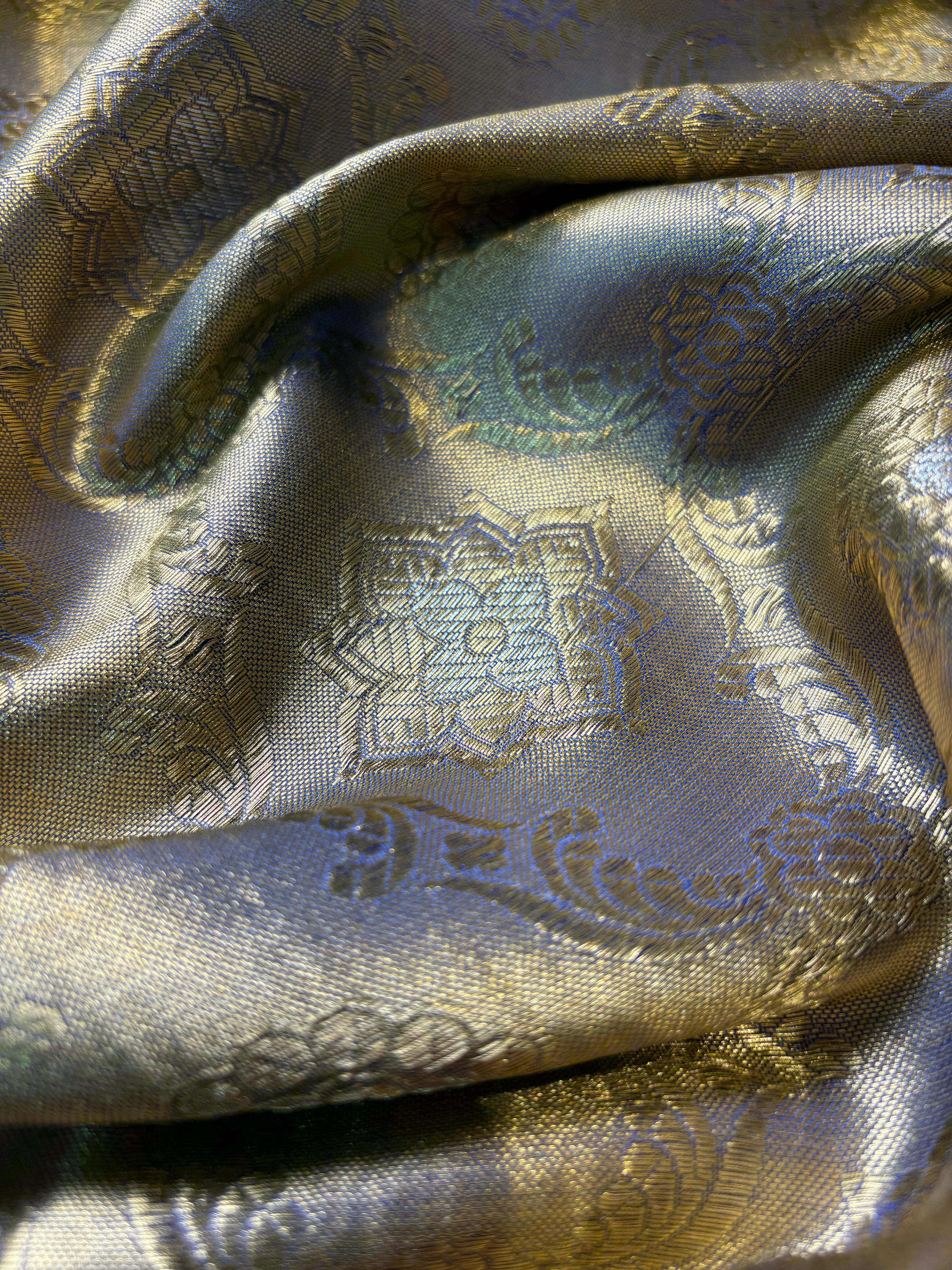 Contrast Banarasi Fancy Katan Tissue Alfi Saree