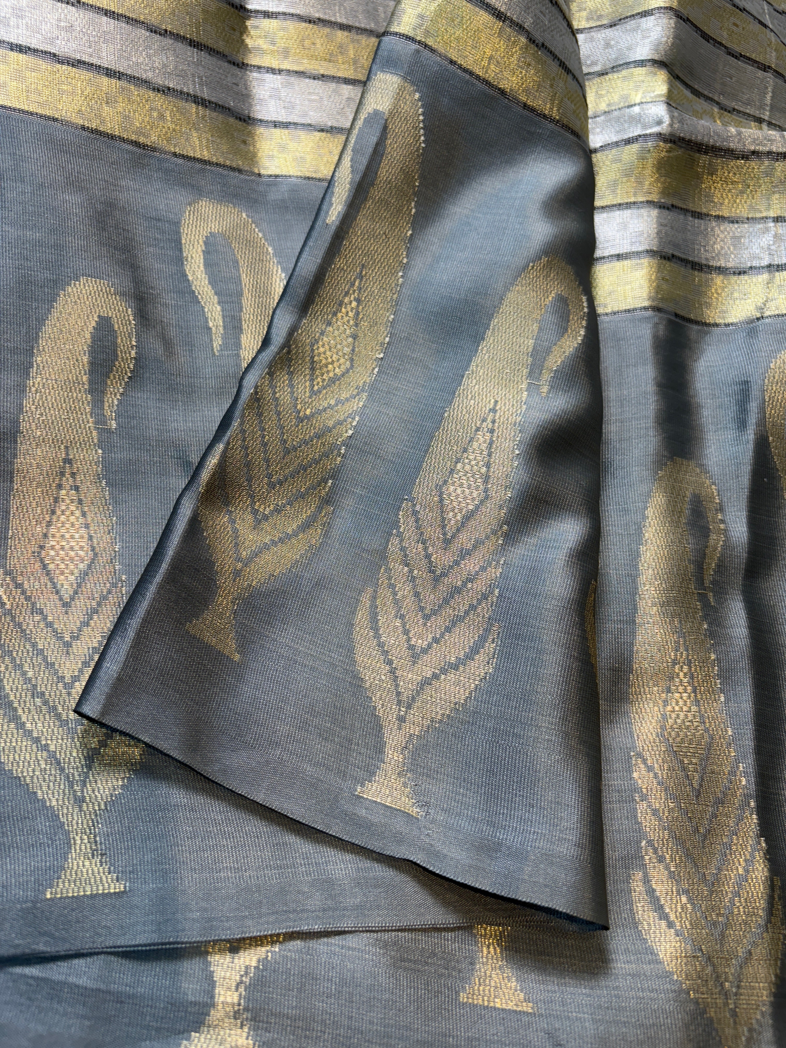 Contrast Banarasi Fancy Tissue Silk Saree