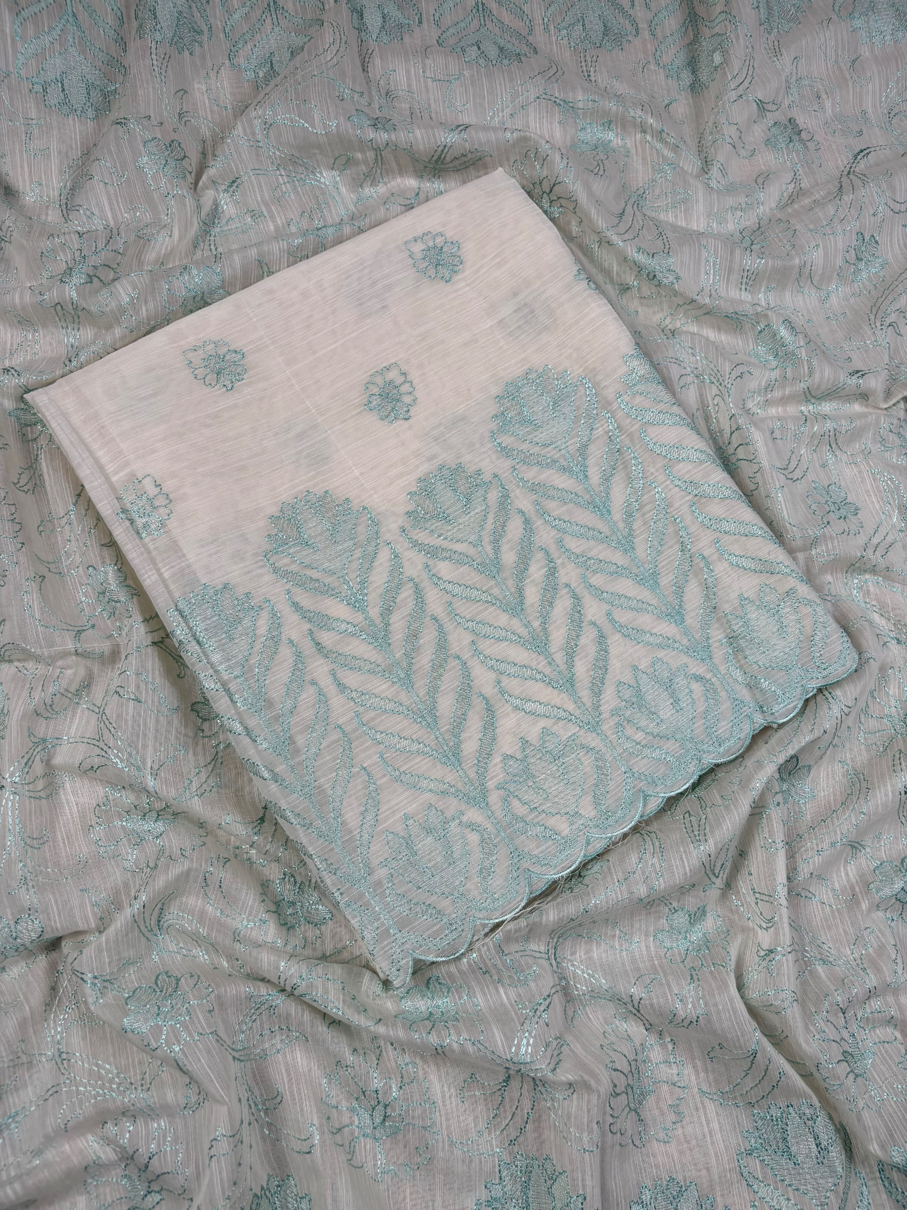 White Banarasi Lilen Suit