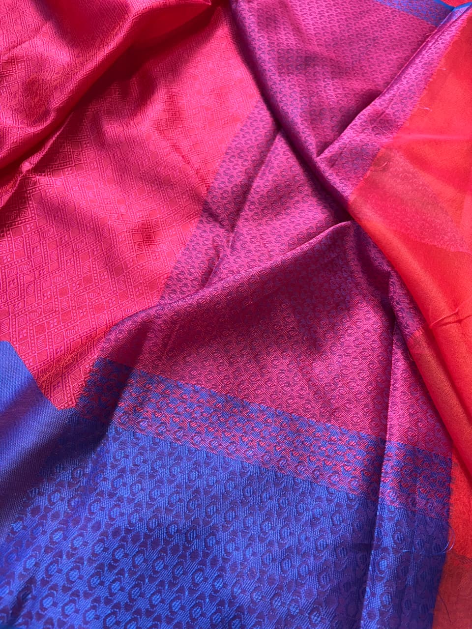 Contrast Banarasi Fancy Katan Tanchui Meena Saree