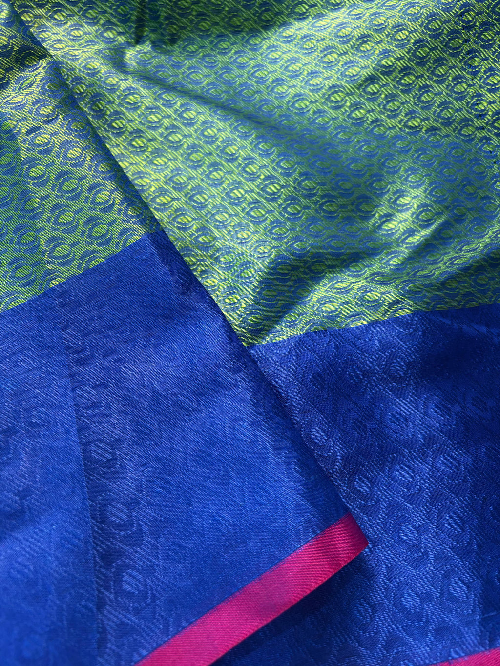 Contrast Banarasi Fancy Katan Tanchui Silk Saree
