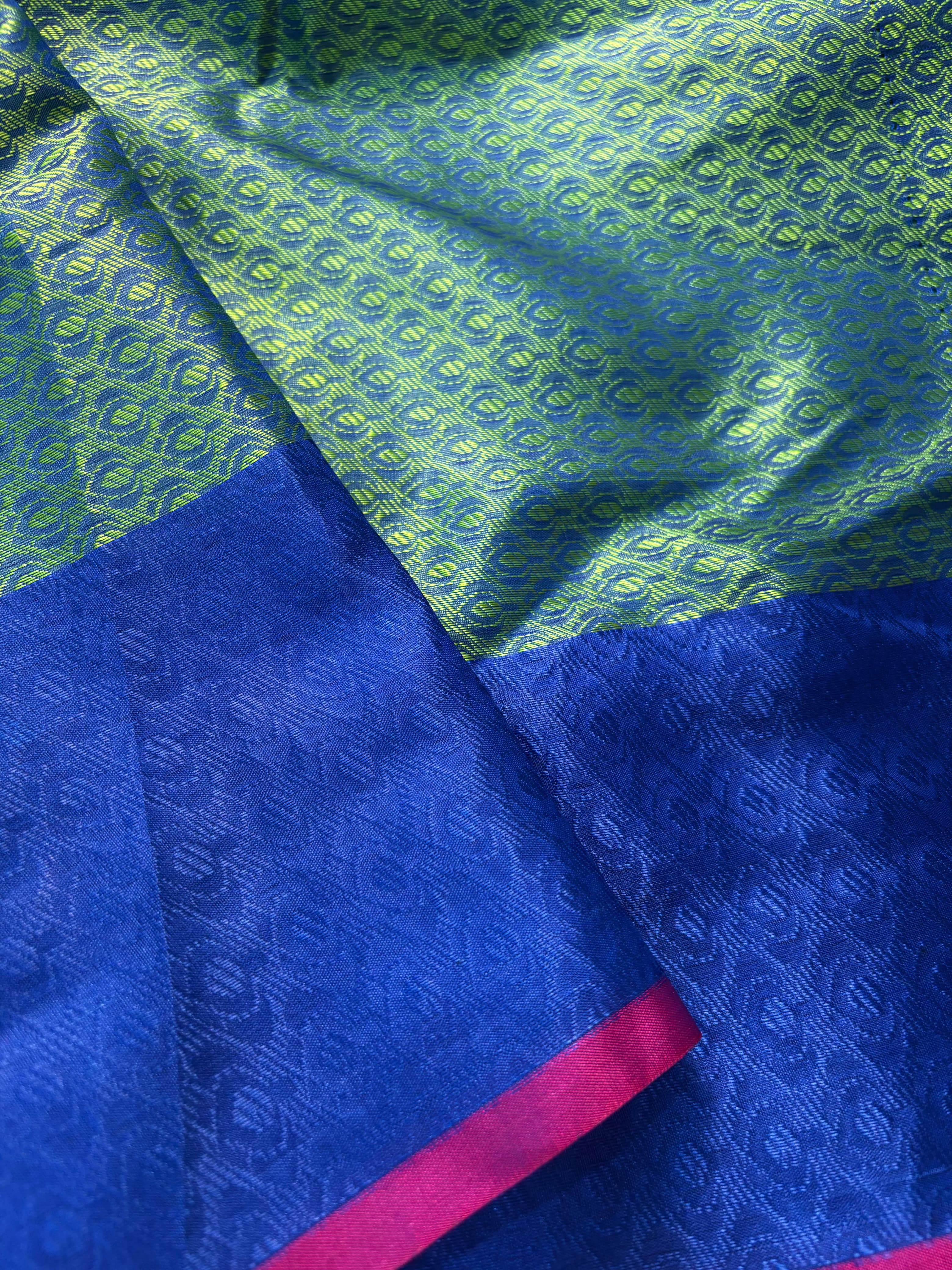 Contrast Banarasi Fancy Katan Tanchui Silk Saree