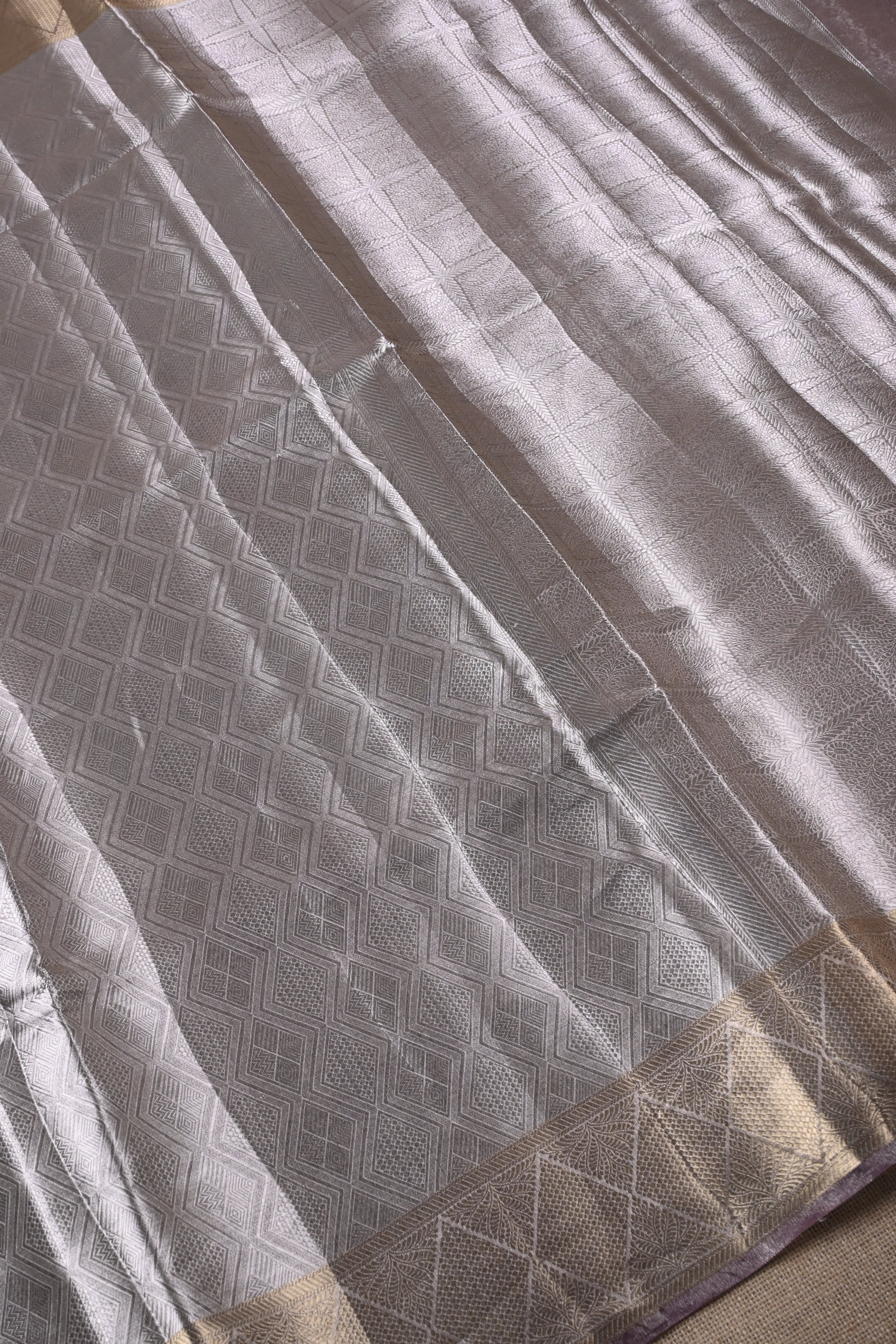 Baby Wine Pure Banarasi Molten Tissue Silk Saree