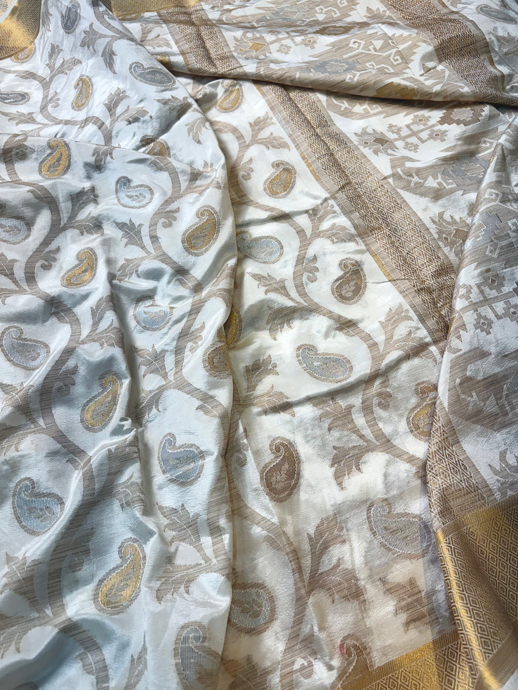 White Banarasi Fancy Katan Saree