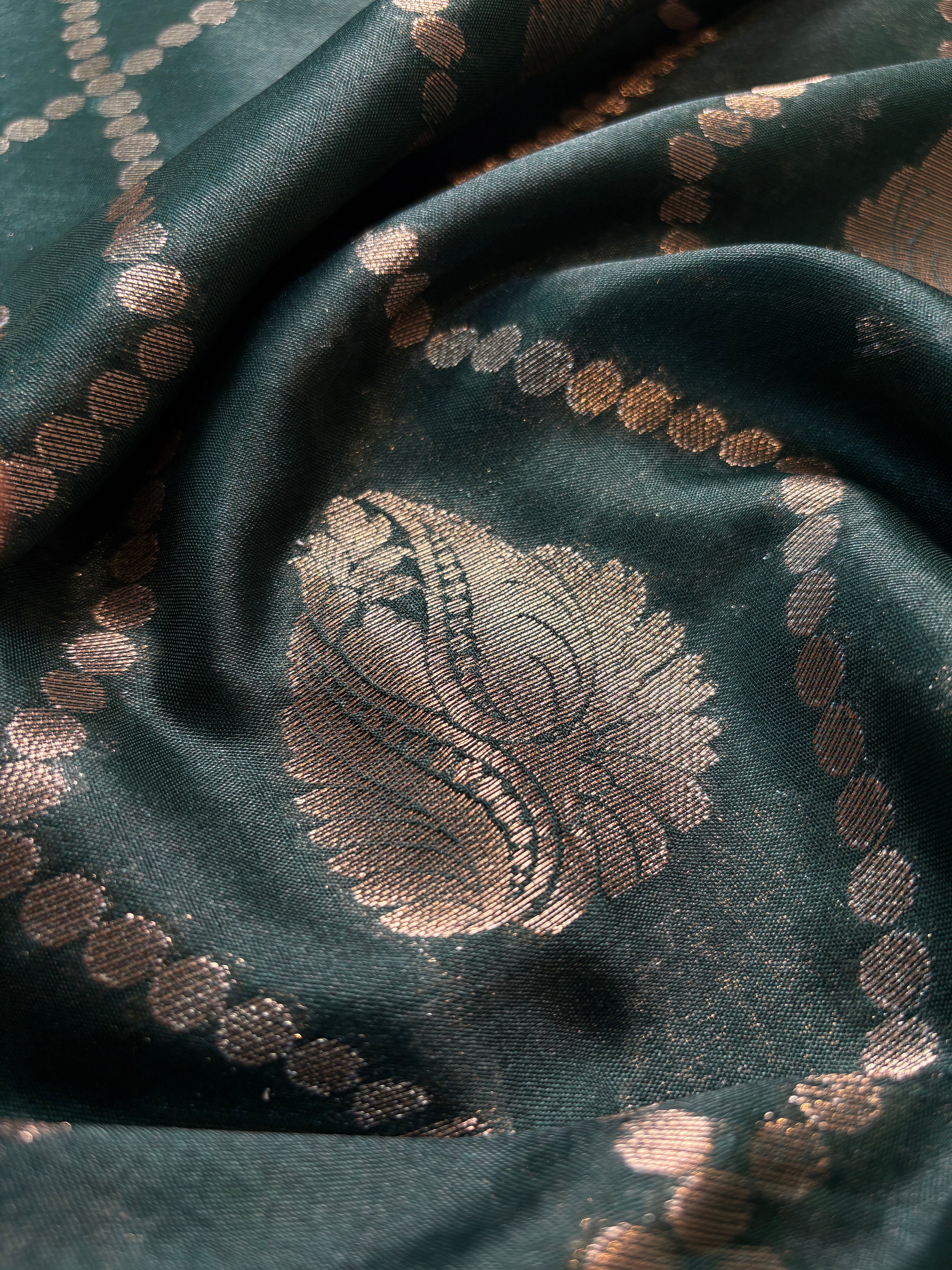 Contrast Banarasi Fancy Katan Silk Saree