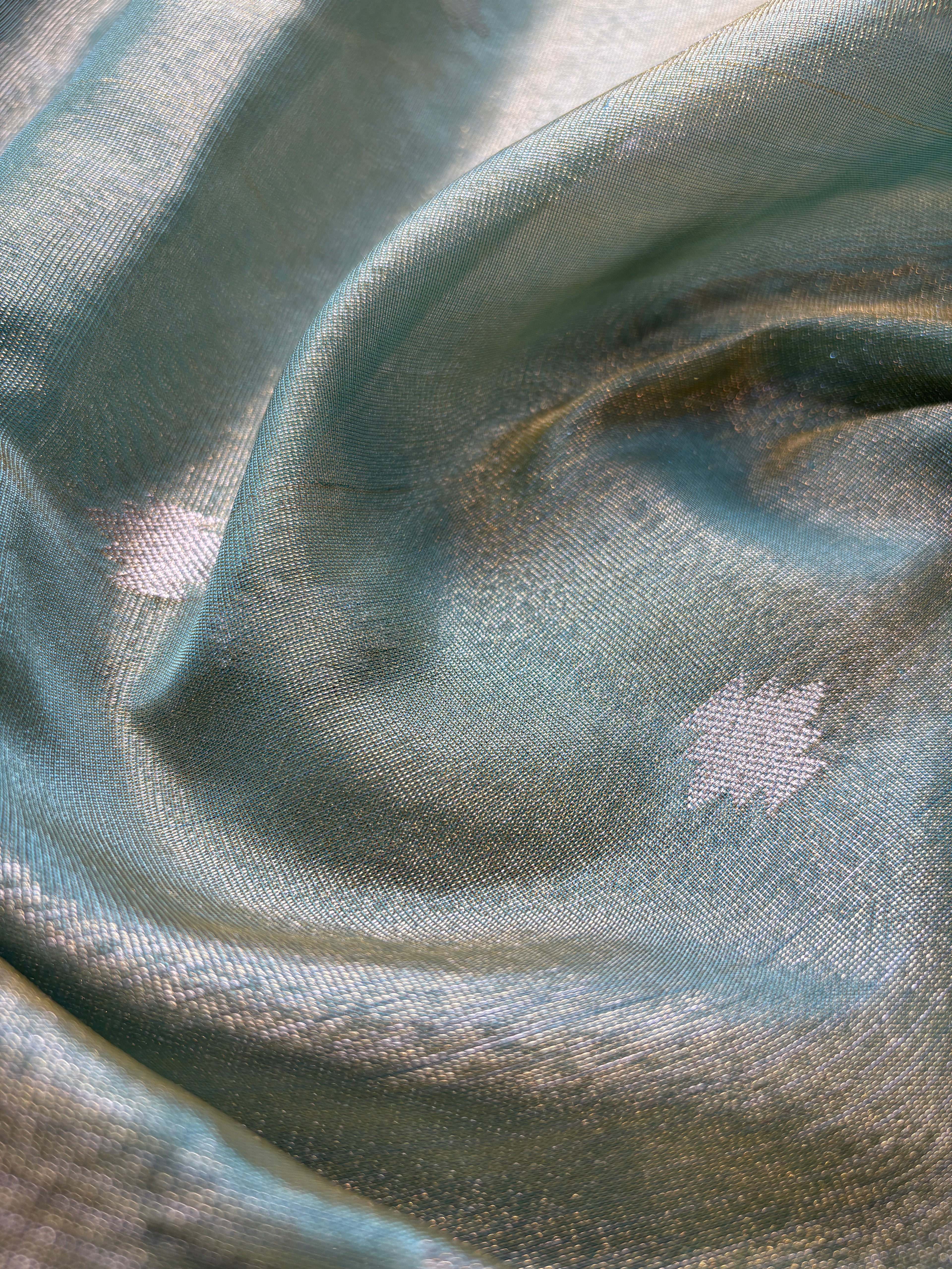 Contrast Banarasi Fancy Tissue Meena Silk Saree