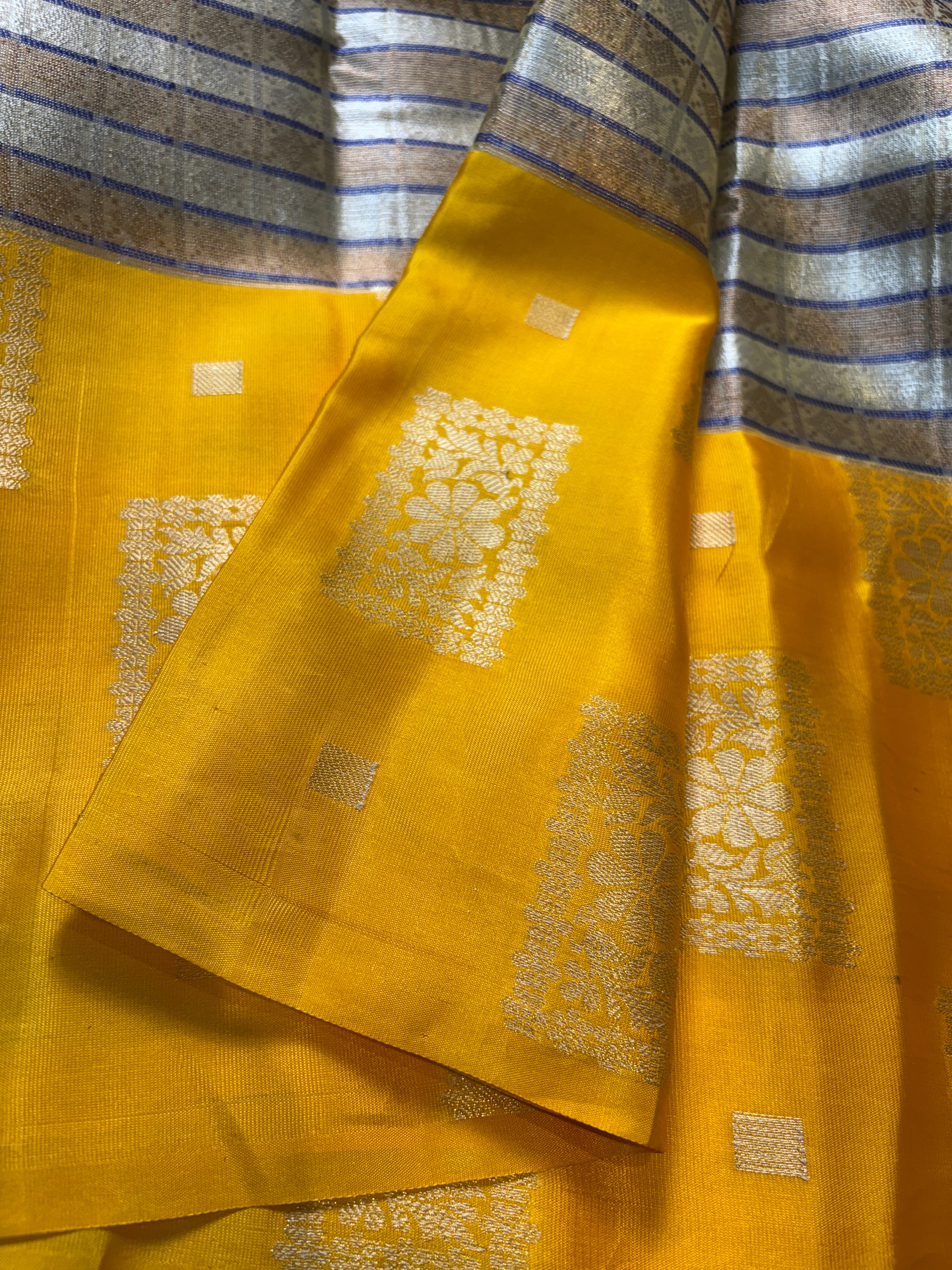Contrast Banarasi Fancy Tissue Silk Saree