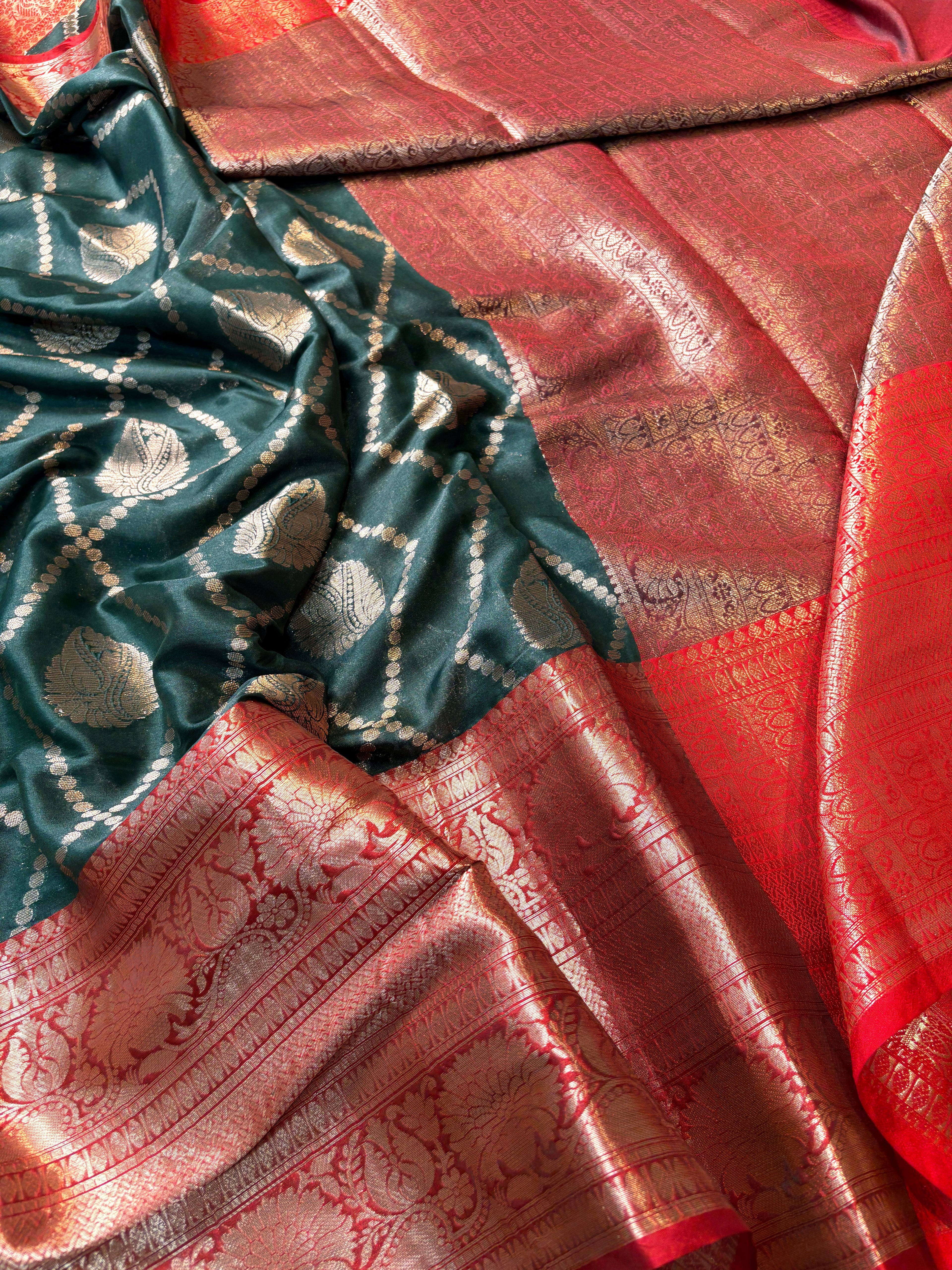 Contrast Banarasi Fancy Katan Silk Saree