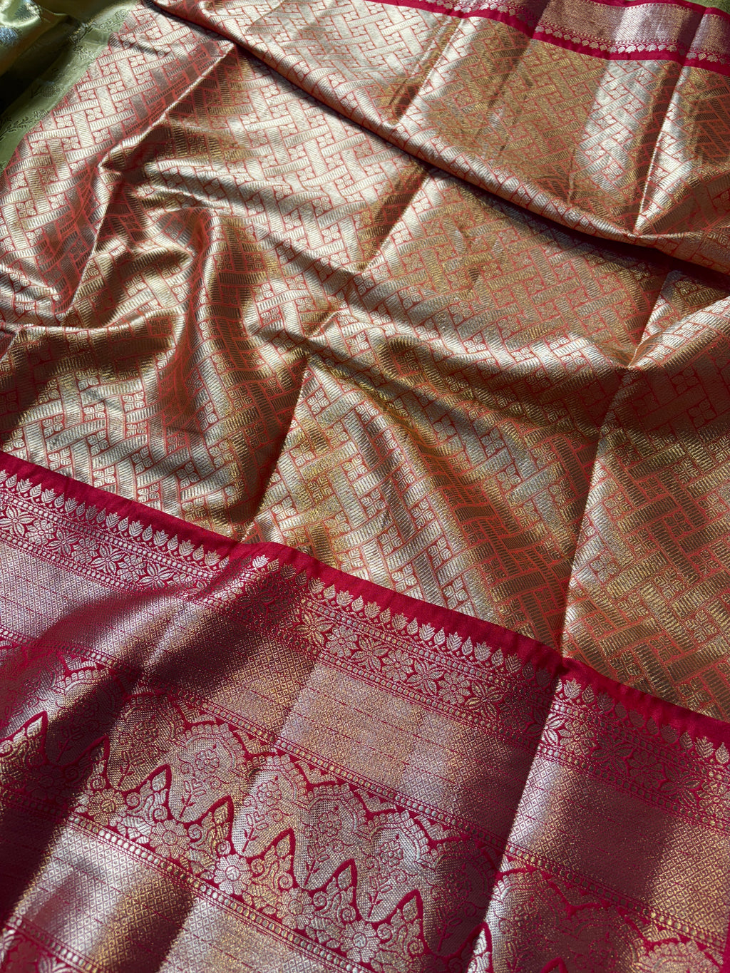 Contrast Banarasi Fancy Katan Tissue Alfi Saree