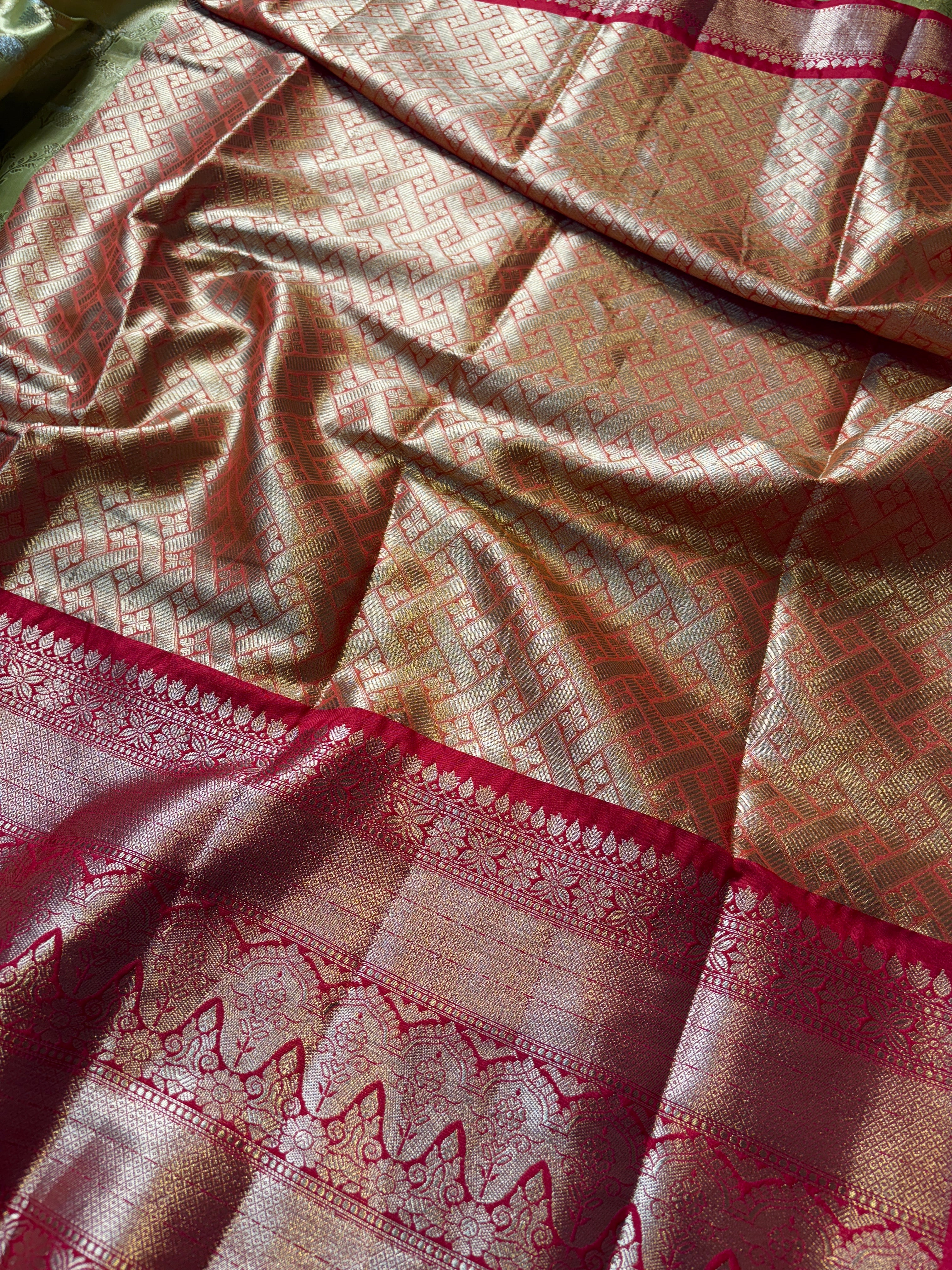 Contrast Banarasi Fancy Katan Tissue Alfi Saree