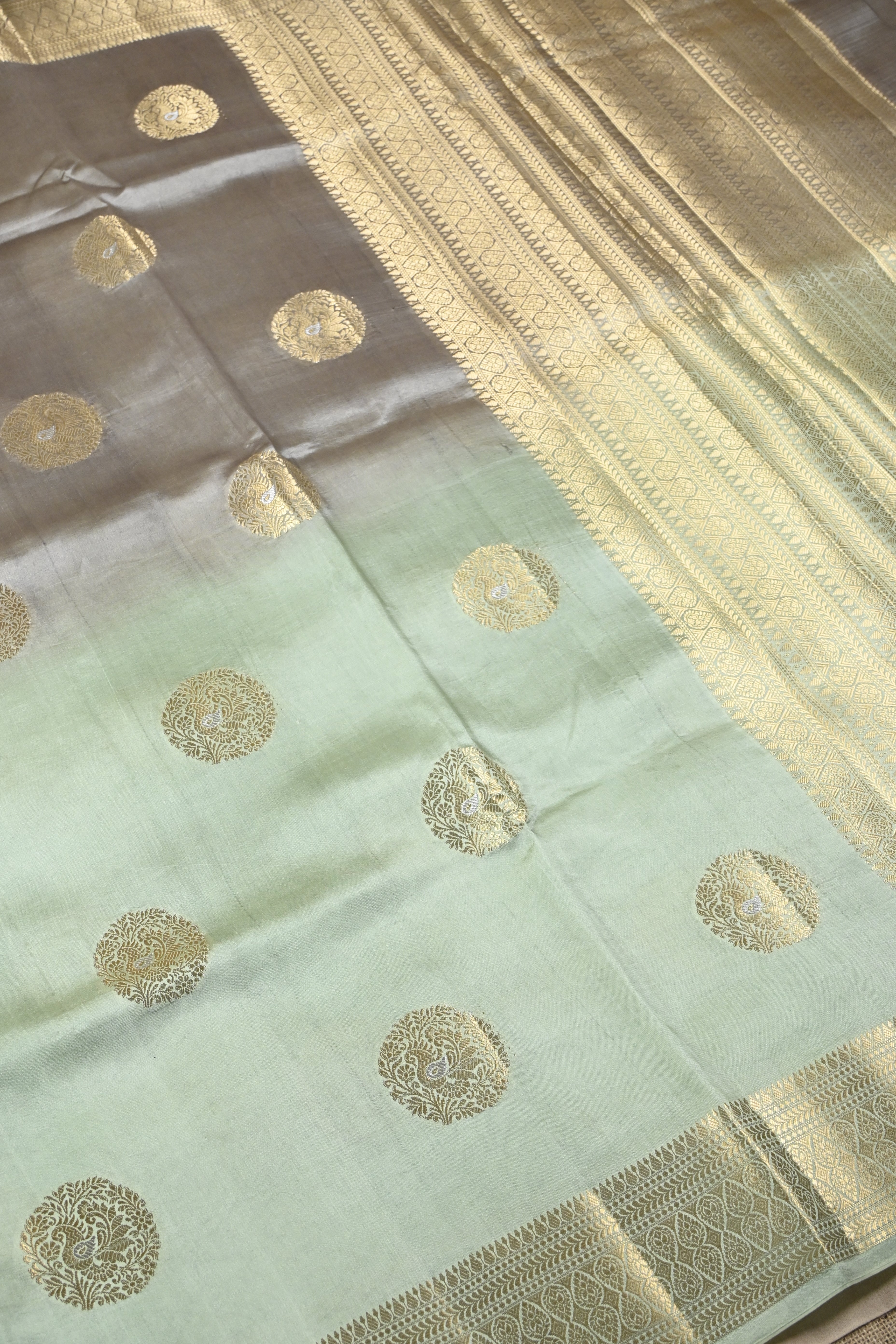 Dual Tone Pure Banarasi Katan Alfi Silk Saree