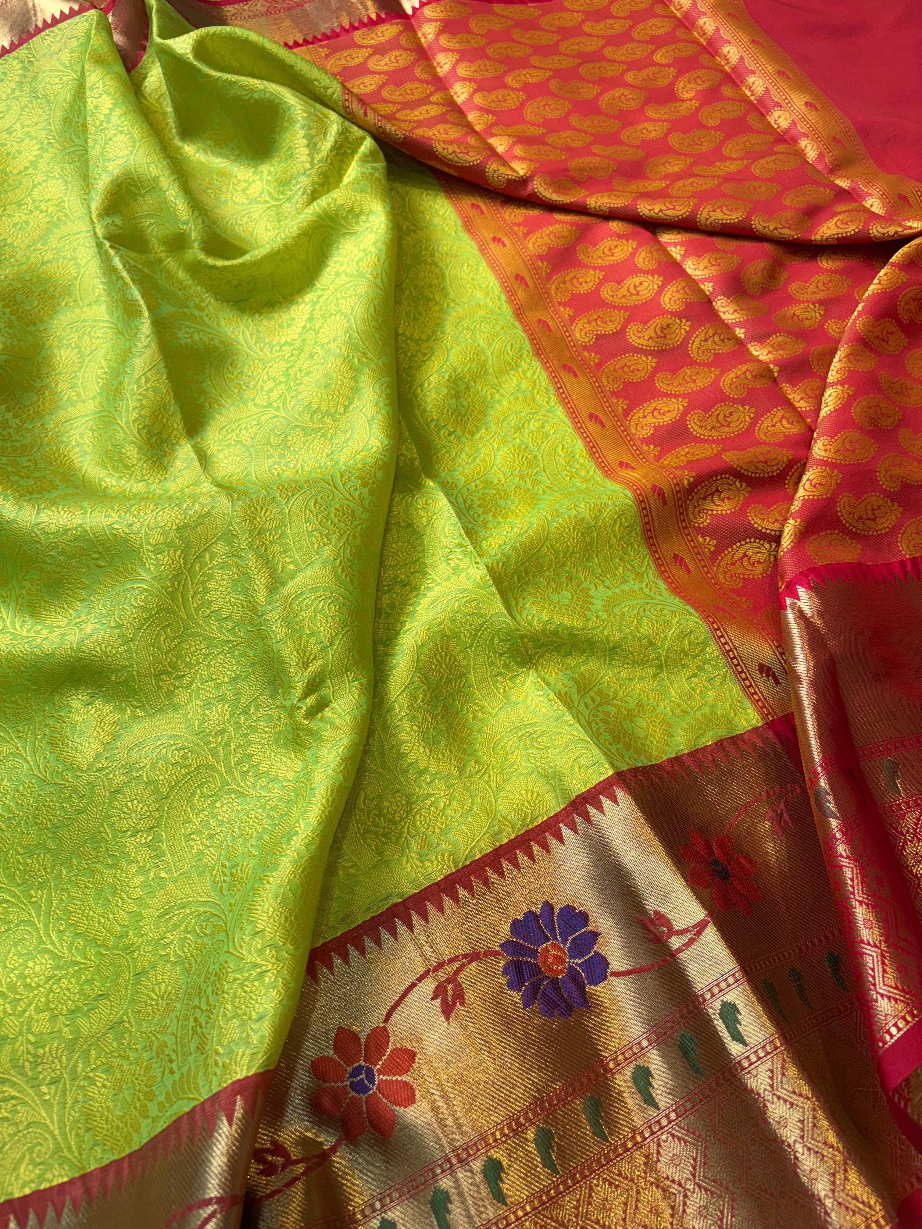 Contrast Banarasi Fancy Katan Tanchui Meena Saree