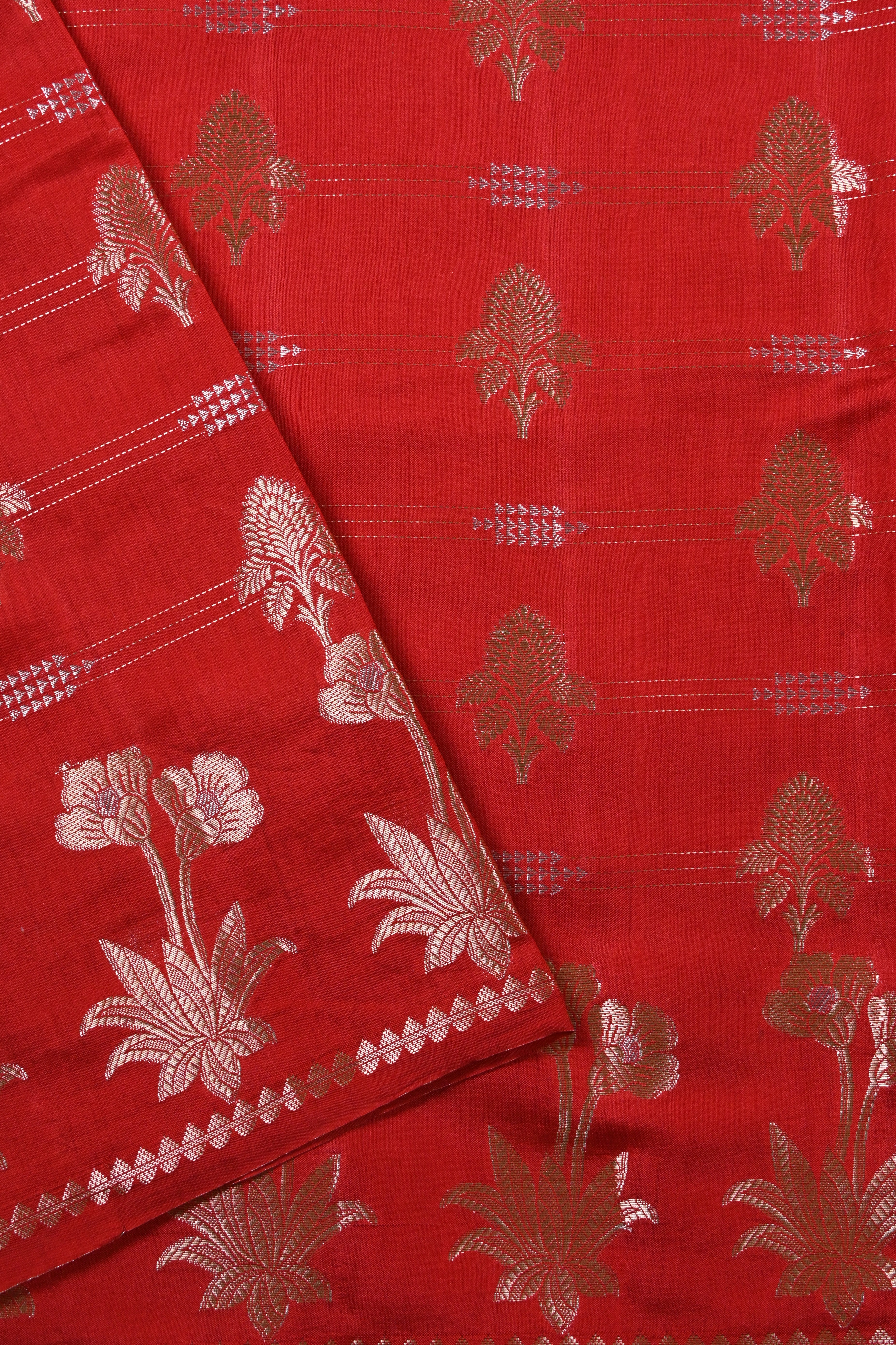 Red Pure Banarasi Moonga Silk Saree