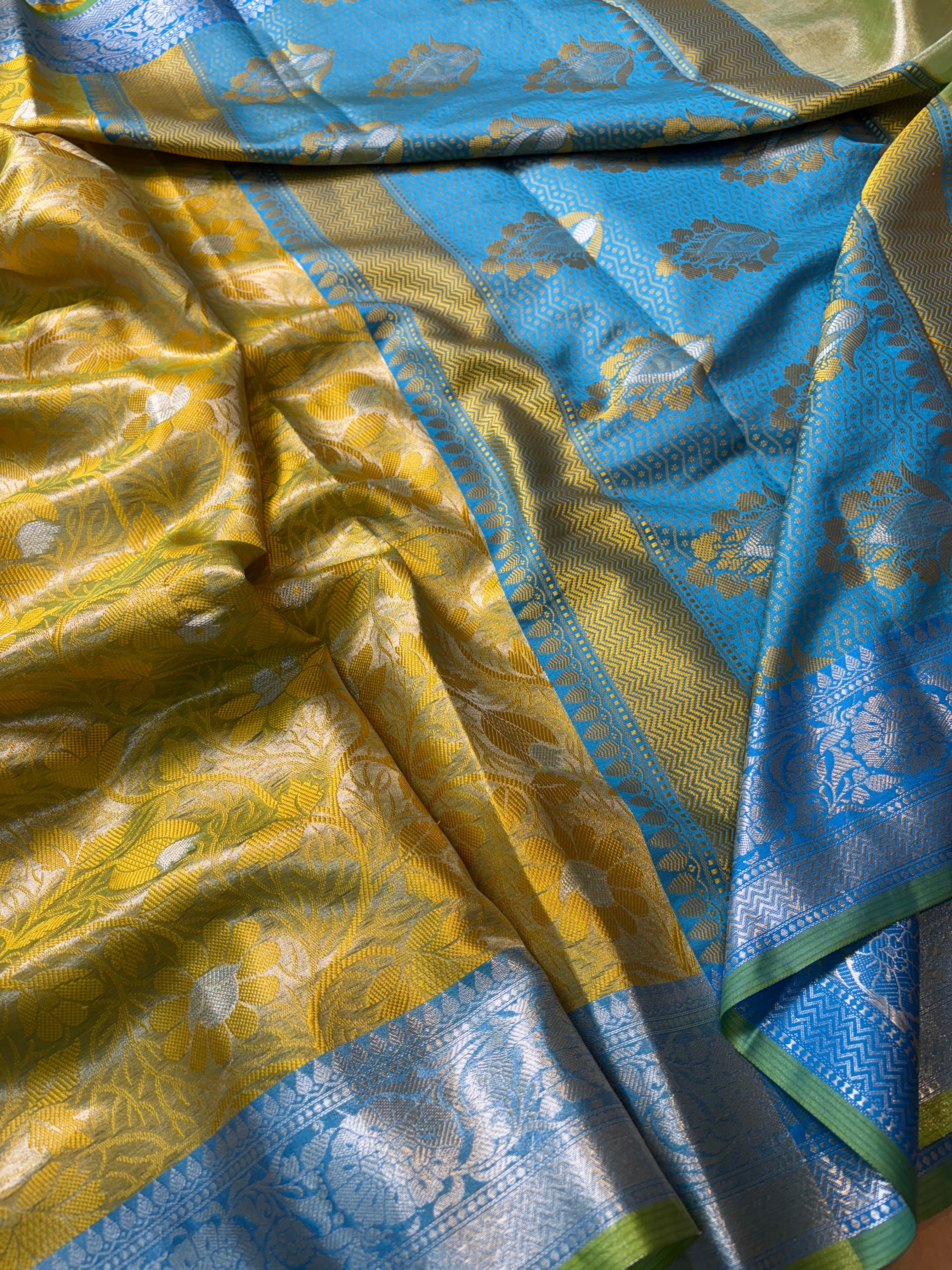 Contrast Banarasi Fancy Katan Tanchui Alfi Saree