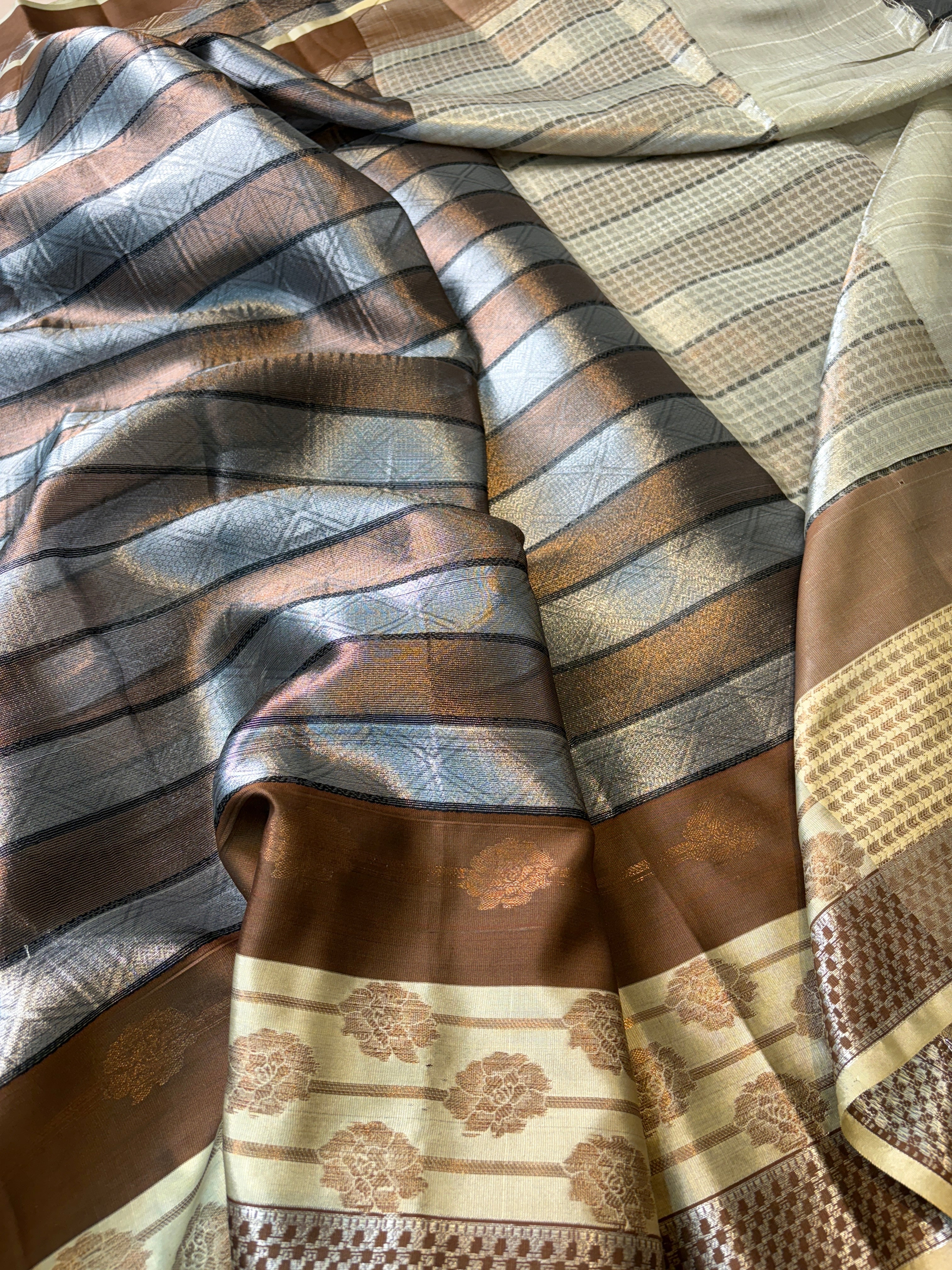 Contrast Banarasi Fancy Tissue Silk Saree