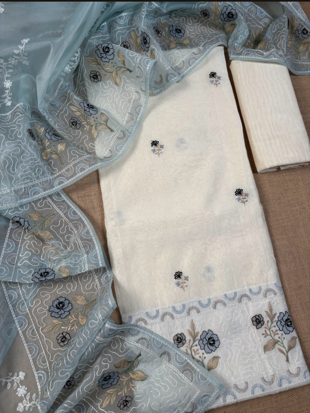 White Banarasi Pure Mul-Mul Suit