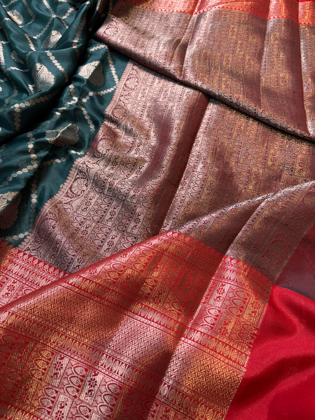 Contrast Banarasi Fancy Katan Silk Saree