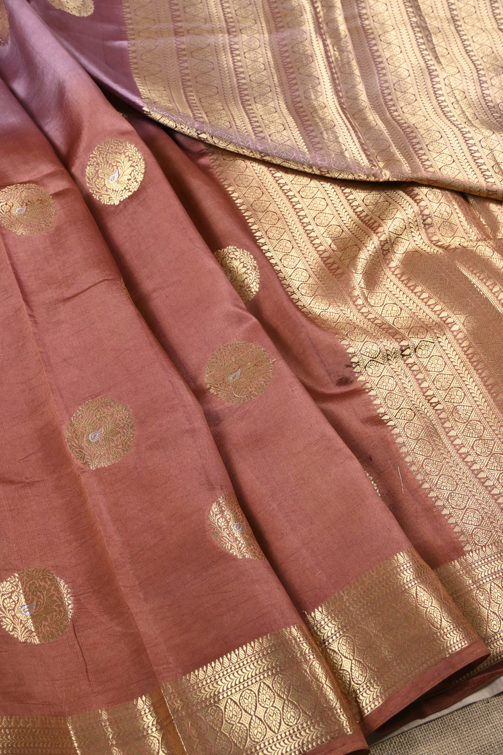 Dual Tone Pure Banarasi Katan Alfi Silk Saree