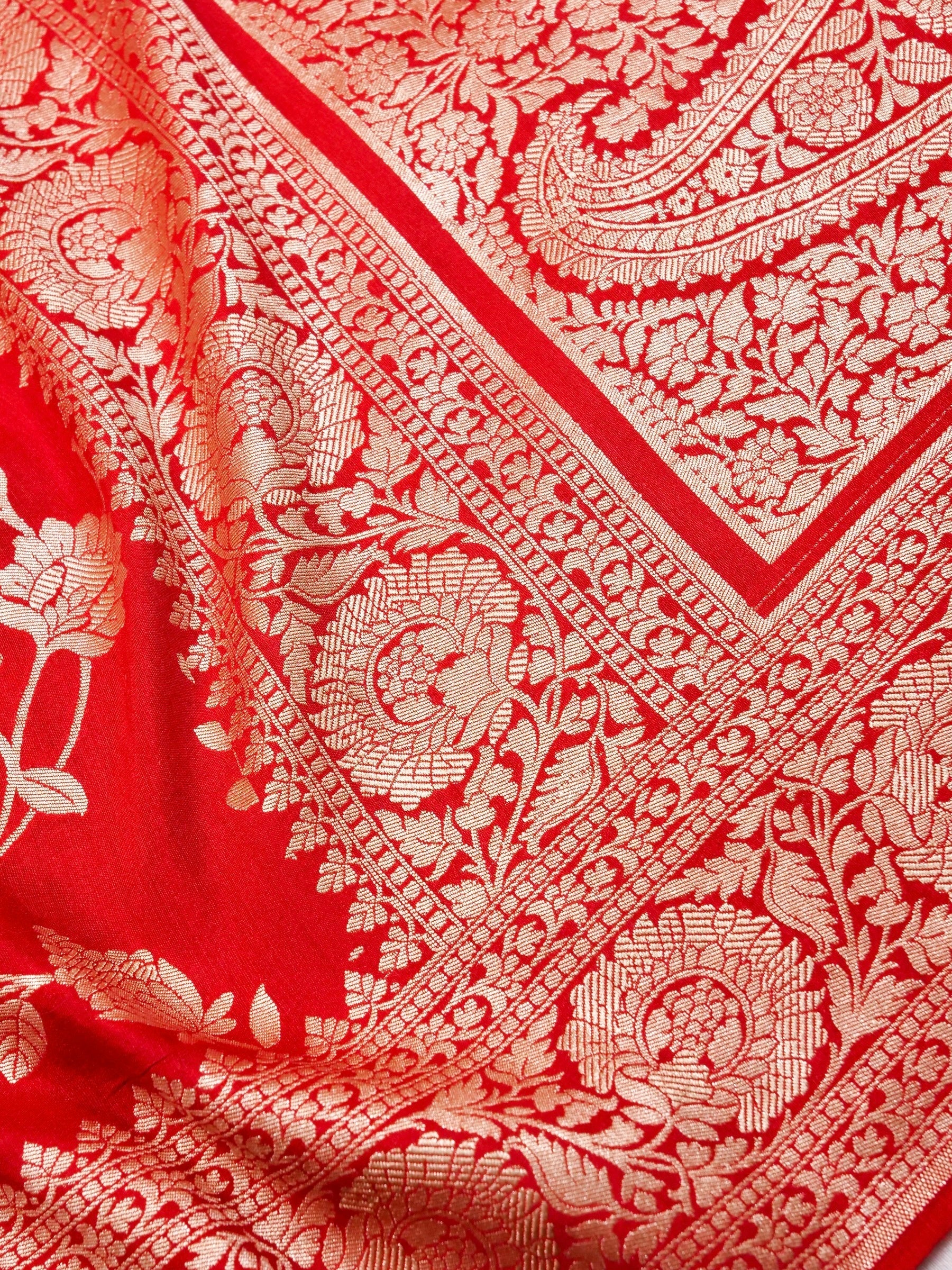 Handwoven Red Banarasi Monga Silk Saree