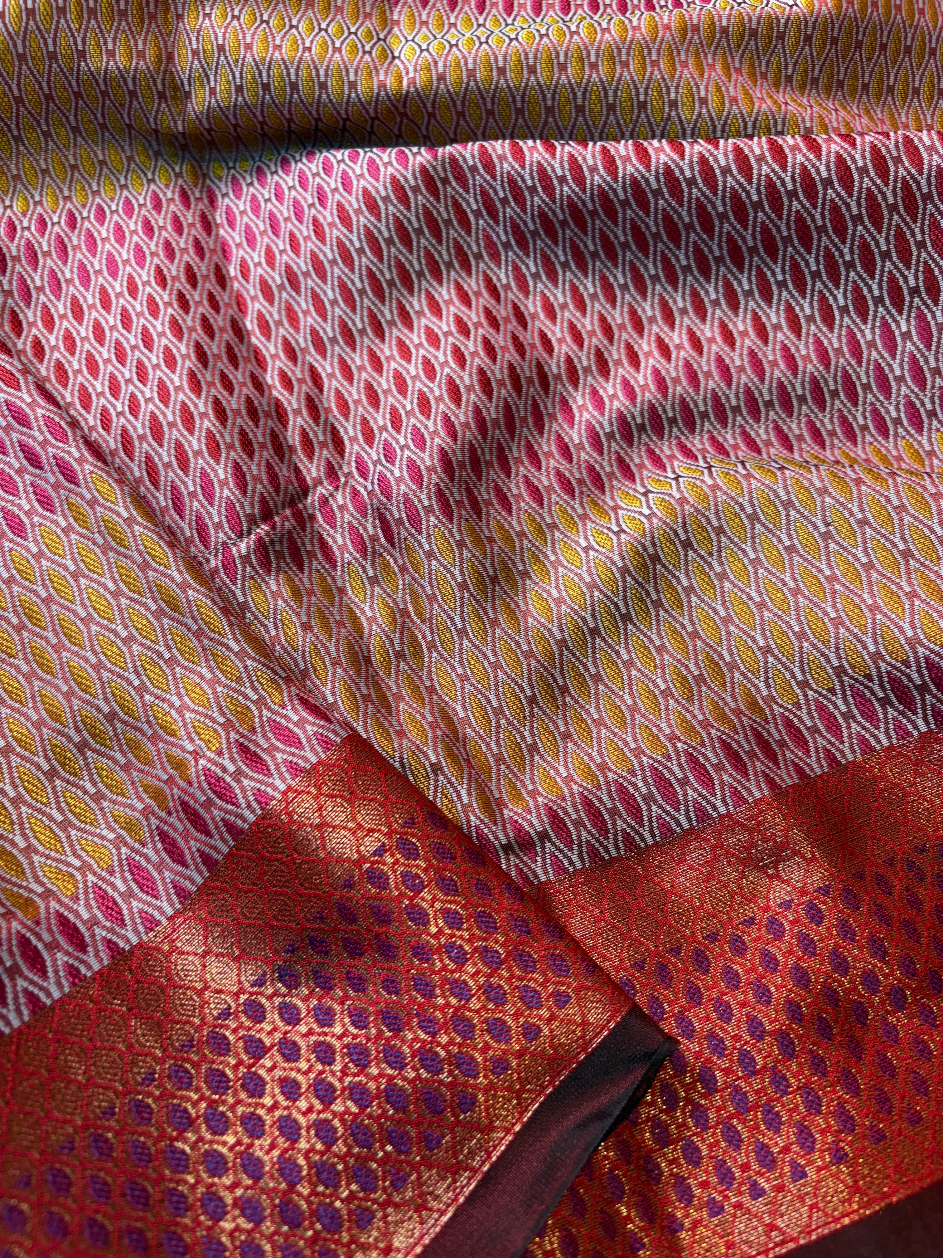 Contrast Banarasi Fancy Mesrise Meena Silk Saree