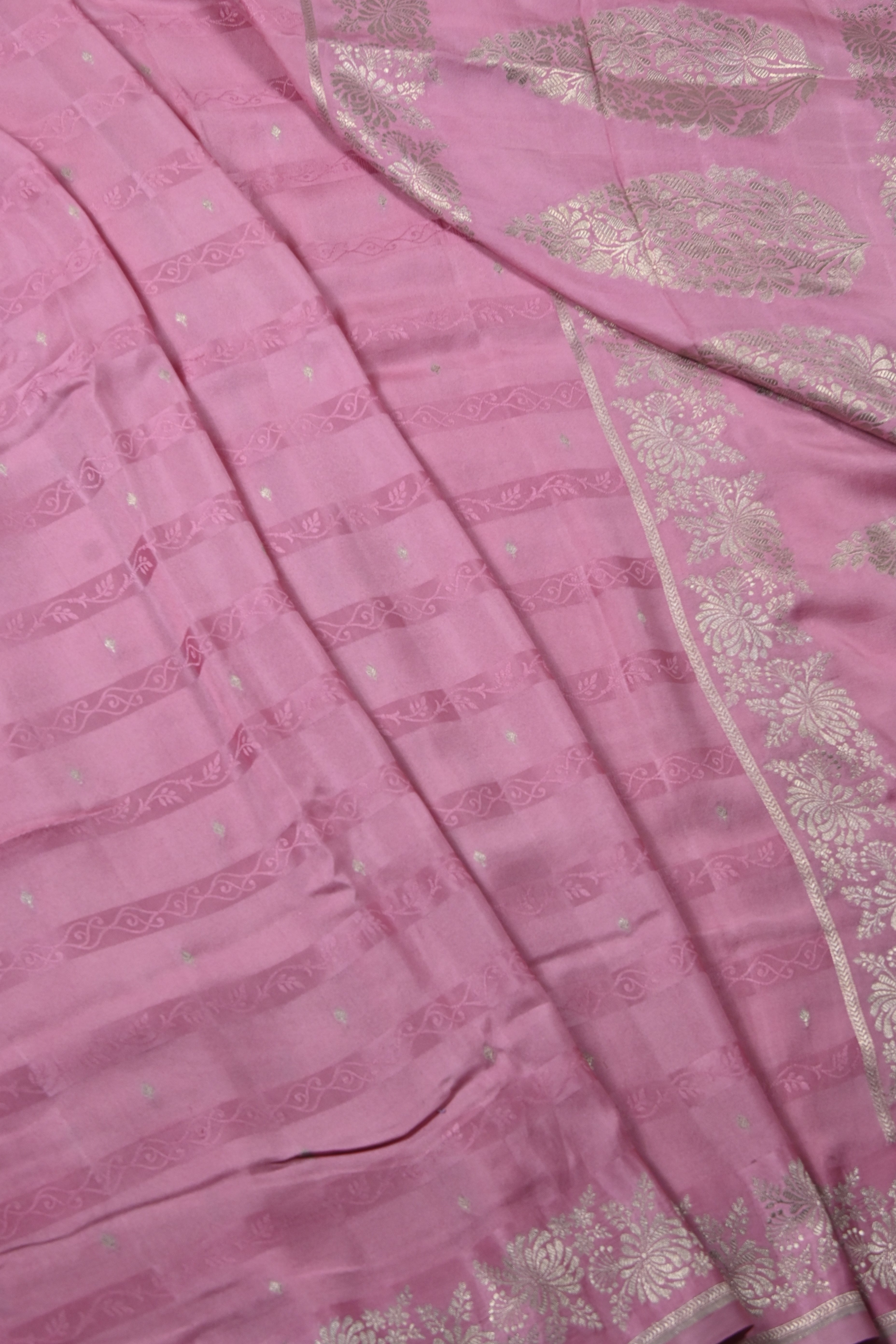 Pinkish Lilac Pure Banarasi Satin Mashru Silk Saree